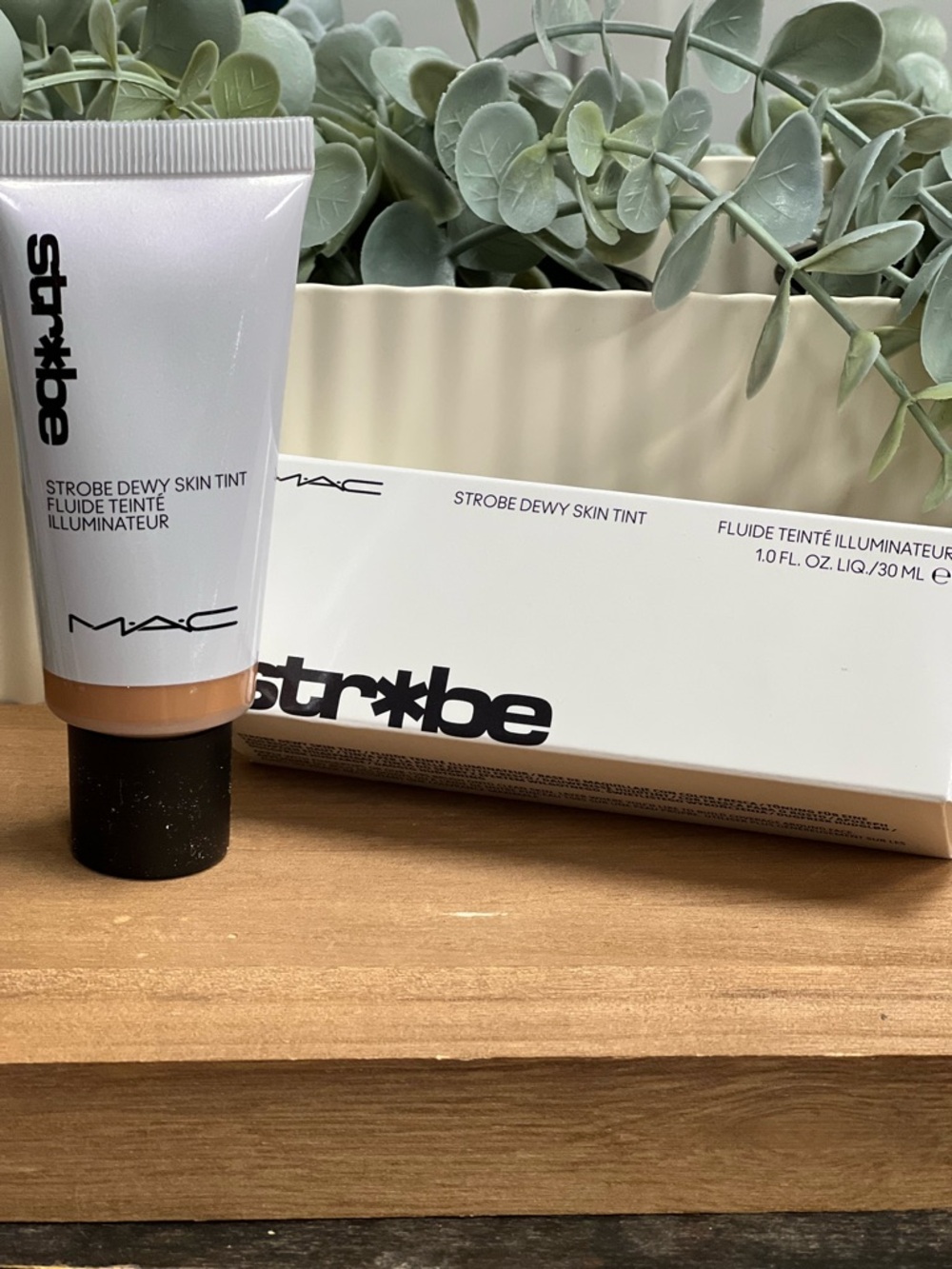 MAC Cosmetics Strobe Dewy Skin Tint